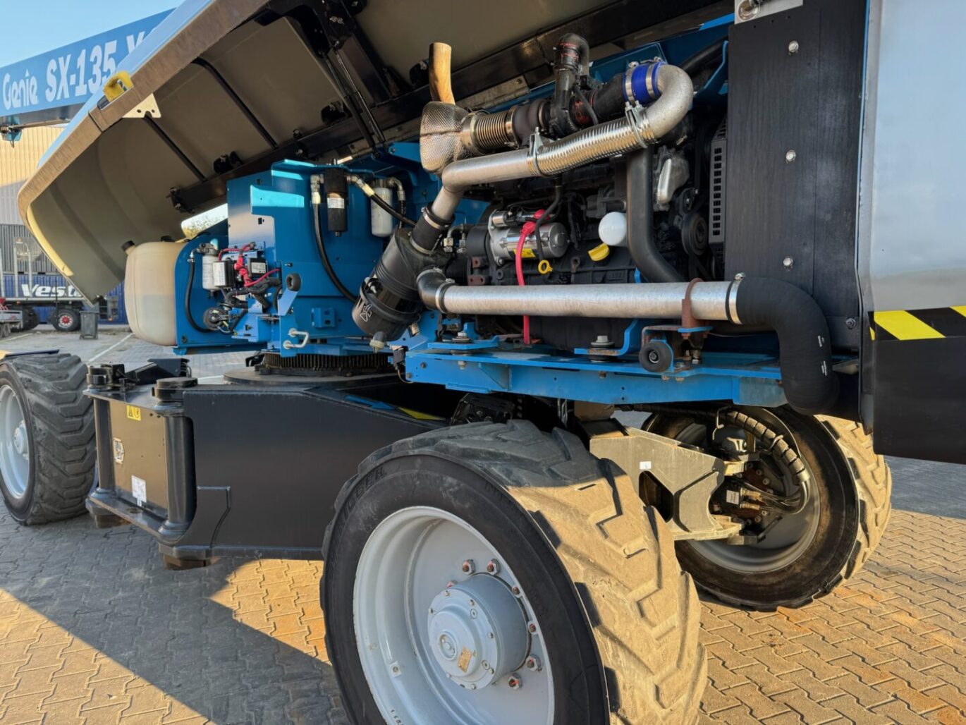 98C67C4B 01AF 4B5B 9AB9 684E15086375